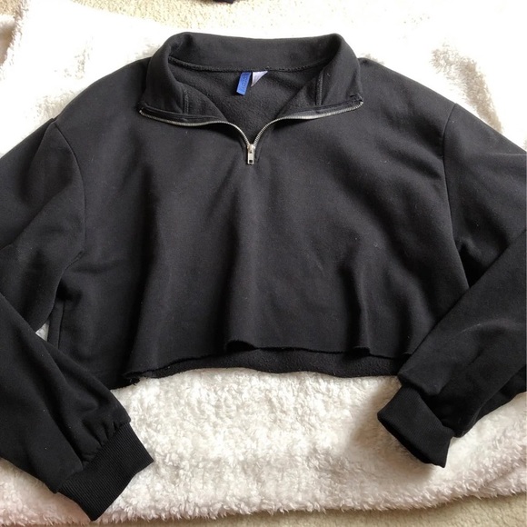 H&M Tops - black quarter zip